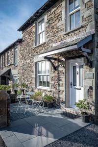 Budova, kde se prázdninový dům nachází + 32 fotografií