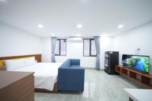 TV a/nebo společenská místnost v ubytování Samya Hotel & Apartment