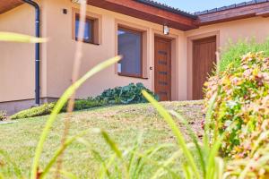 Vonkajšia záhrada v ubytovaní Chalupa na Lipně - Holiday House 1