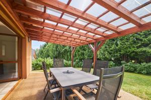 Vonkajšia záhrada v ubytovaní Chalupa na Lipně - Holiday House 1