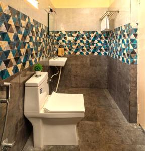バンガロールにあるLeaf Luxe at Lavelle Road AC 3BHK in CBD Bangaloreのギャラリーの写真