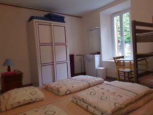 Maison familiale des Gueyniers客房内的一张或多张床位
