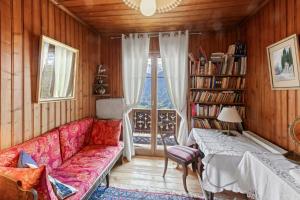 Biblioteca nello chalet