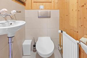 Bagno di Grand chalet rustique à Gryon, avec vue et cheminée