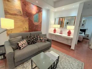 A seating area at Old Town, City Center Apartment Premium with PARKING