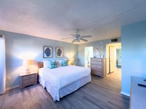 Giường trong phòng chung tại Seaside Beach House 102 +19 ảnh