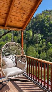 Balkoni atau teres di M'api Bungalow River View +19 gambar