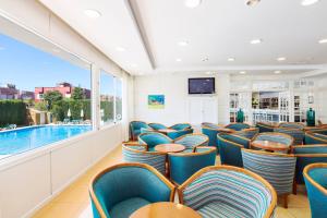 Bazén v ubytování Hotel Don Miguel Playa nebo v jeho okolí