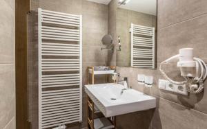 Hotel Elisabeth的一间浴室
