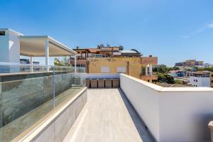 Μπαλκόνι ή βεράντα στο Rooftop Apartment with Private Pool