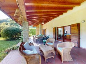 Patio nebo venkovní prostory v ubytování Villa Paradiso by Bookinggardalake