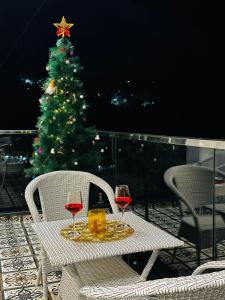 Nápoje v ubytování Panorama of Bliss -2BHK Duplex