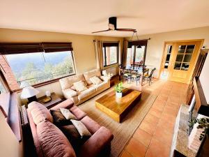 Ruang duduk di Villa La Quinta de Albalate Rural Home
