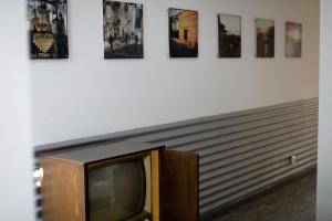 TV a/nebo společenská místnost v ubytování Water and Sun Studio