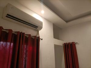 Φωτογραφία από το άλμπουμ του Hotel O R J Hotel σε Prayagraj