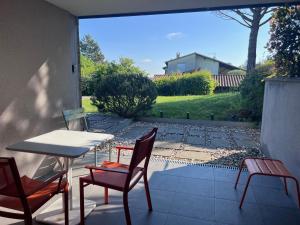 Beaumont-lès-ValenceMagnifique Studio dans Villa Contemporaine au Calme avec Piscine & Parking Privé à Beaumont les Valence & Montéléger的相册照片