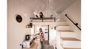 ผู้เข้าพักที่ Odyssean Tiny House B by Tiny Away