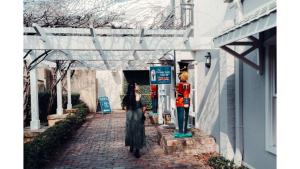 ขี่จักรยานที่ Odyssean Tiny House B by Tiny Away หรือบริเวณรอบ ๆ