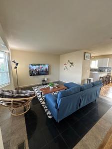 Posezení v ubytování Cute house in West Valley