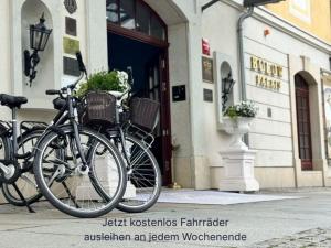 Jízda na kole v ubytování Relais & Châteaux Bülow Palais nebo okolí