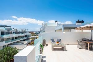 Balkón nebo terasa v ubytování MEDANO4YOU Tejita Dream Penthouse