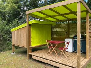 Fotografie z fotogalerie ubytování Camping le Convivial Cop'Camp 2 personnes v destinaci Saint-Martial-de-Nabirat