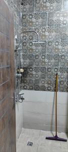 Ένα μπάνιο στο اويسيس مارينا +10 φωτογραφίες