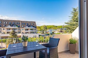 Balkón nebo terasa v ubytování fewo1846 Strandresidenz Wassersleben - HolidayWassersleben App 648