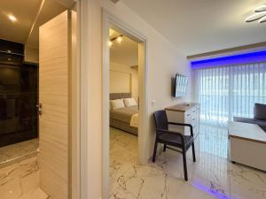 Gallery image of Blue Star Suites by SDR in Paralia Katerinis