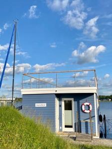 Gambar di galeri bagi Hausboot "Snowbird" di Lübeck