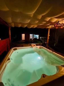 Fotografie z fotogalerie ubytování Chalé com Jacuzzi em Morretes v destinaci Morretes
