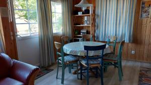 Posezení v ubytování Villa Pippilotta am Müritz National Park, 200 m vom See mit Badestelle