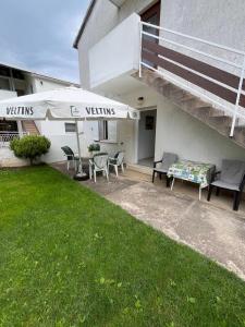 Balkón nebo terasa v ubytování Apartmani Ana Juricev Vodice