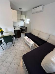 Kuchyň nebo kuchyňský kout v ubytování Apartmani Ana Juricev Vodice