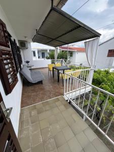 Balkón nebo terasa v ubytování Apartmani Ana Juricev Vodice