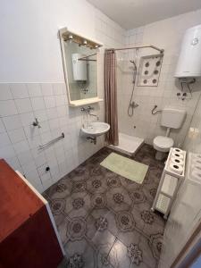 Koupelna v ubytování Apartmani Ana Juricev Vodice