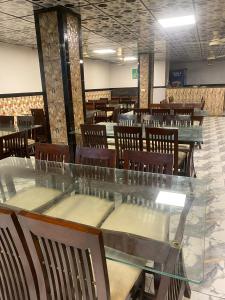 Ресторан / где поесть в Baoo Jee Hotel Islamabad