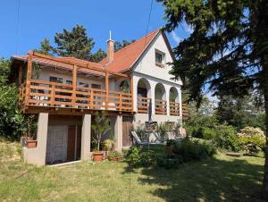 Κήπος έξω από το Holiday home in Pakozd - Velence-See 43968