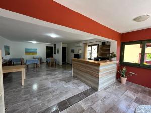 Kuchyň nebo kuchyňský kout v ubytování Magda Hotel Apartments