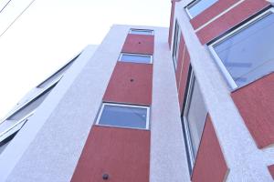 Tòa nhà nơi khách sạn tọa lạc