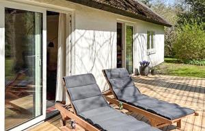 Aed väljaspool majutusasutust 3 Bedroom Cozy Home In Bindslev