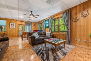 Un lugar para sentarse en Second Fiddle by Avada Properties