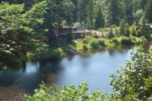 Gallery image of Mount Hood Village Yurt 1 in Welches