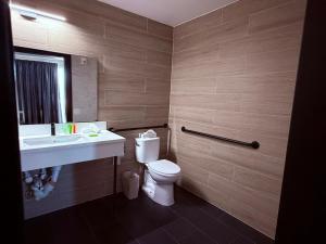 Koupelna v ubytování Bkway Hotel Brooklyn