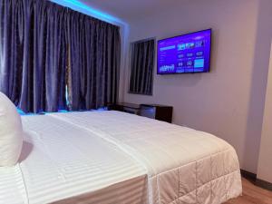 Postel nebo postele na pokoji v ubytování Bkway Hotel Brooklyn