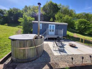 Attrezzature per barbecue disponibili per gli ospiti del campeggio