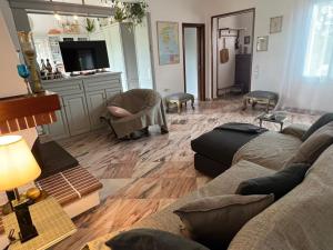 Fotografie z fotogalerie ubytování Sea front house & garden, Oropos v destinaci Oropós