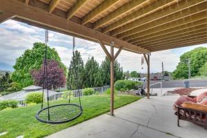 Aed väljaspool majutusasutust 6 Mi to Grove Creek Canyon Trail Abode with Views