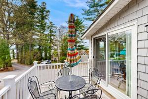 Φωτογραφία από το άλμπουμ του Lakeside Living σε Harrison