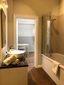 Fotografie z fotogalerie ubytování Chateau Fort Lapin kamer 2 v Bruggách